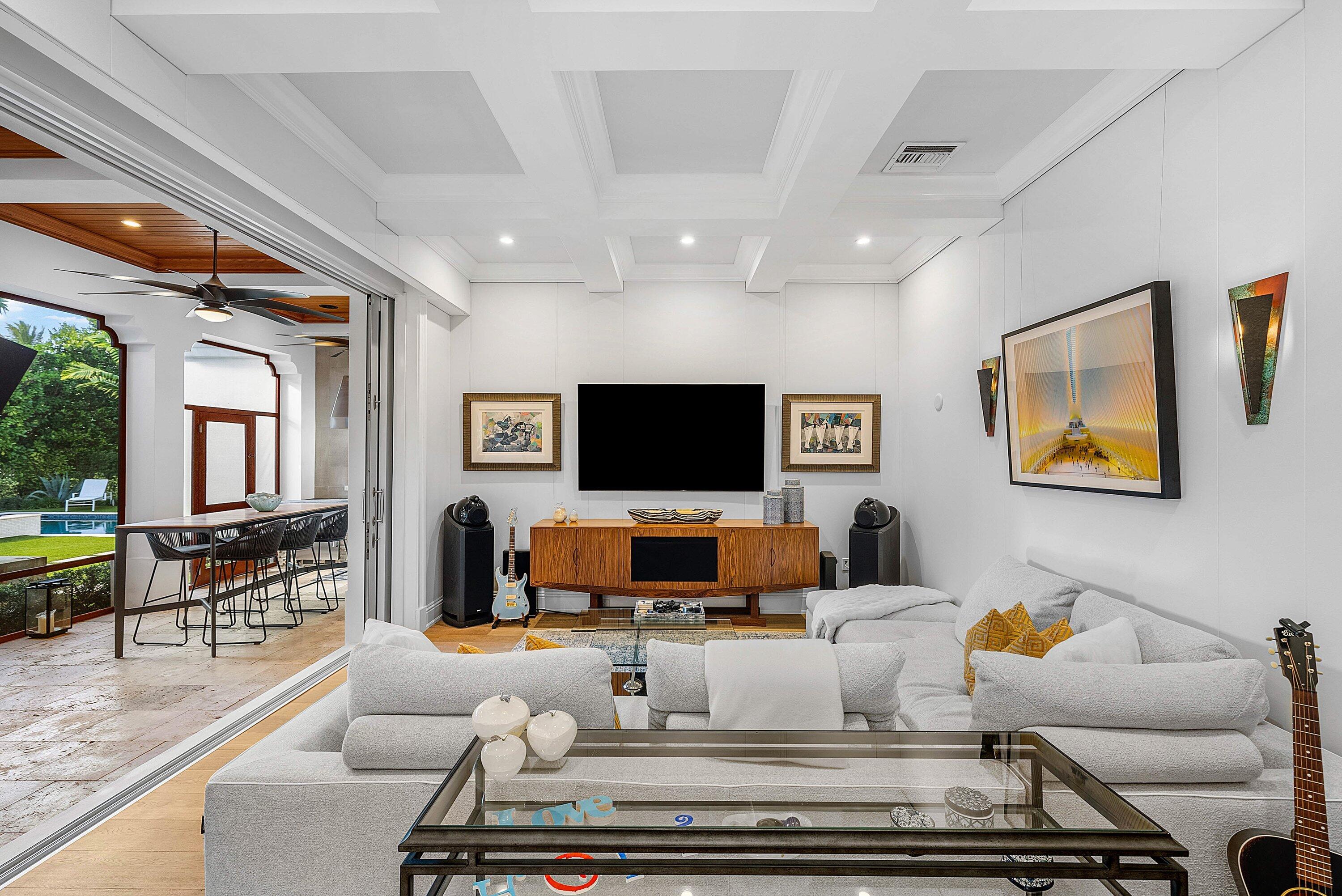 1041 Seaspray Delray Beach, FL 33483