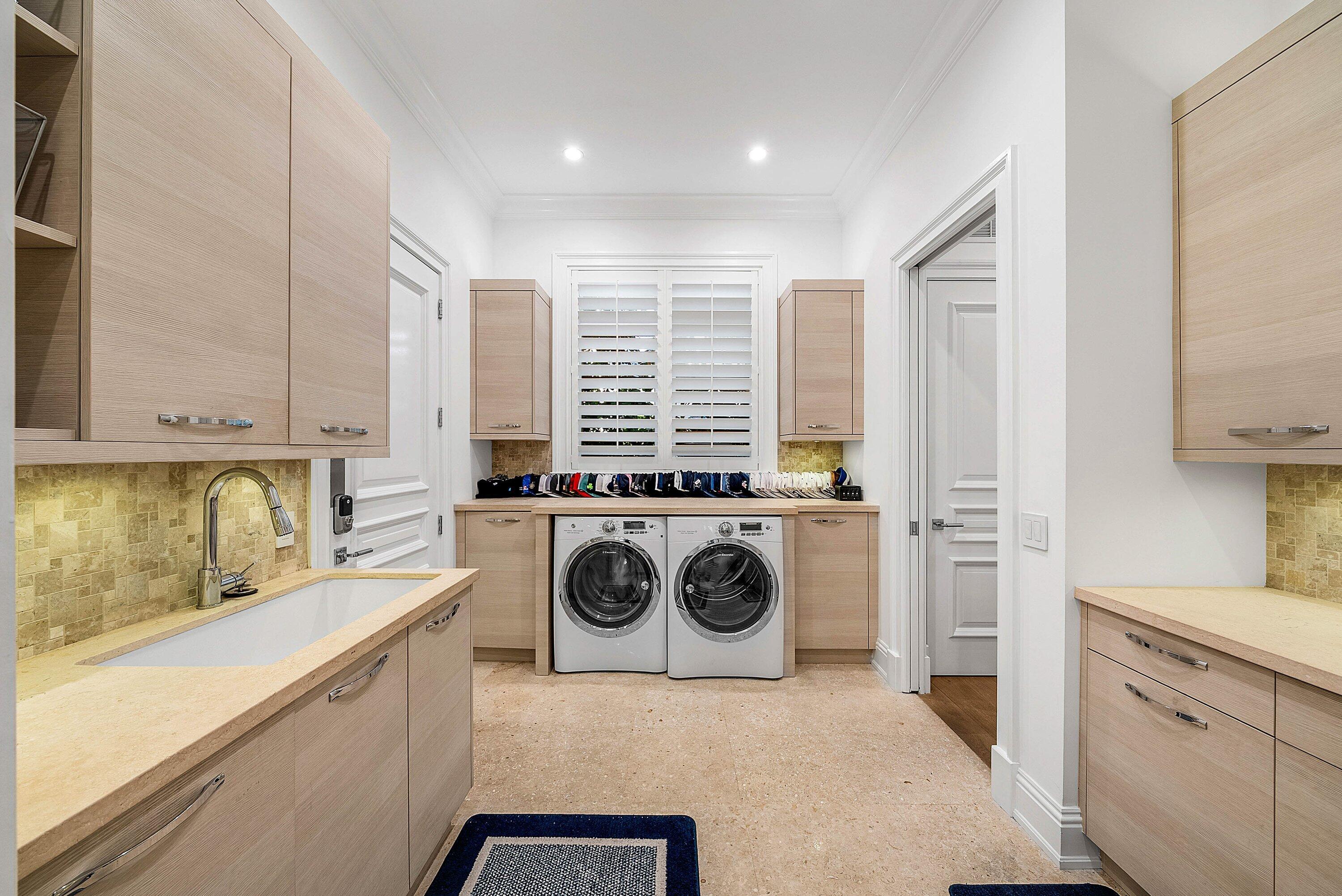 1041 Seaspray Delray Beach, FL 33483