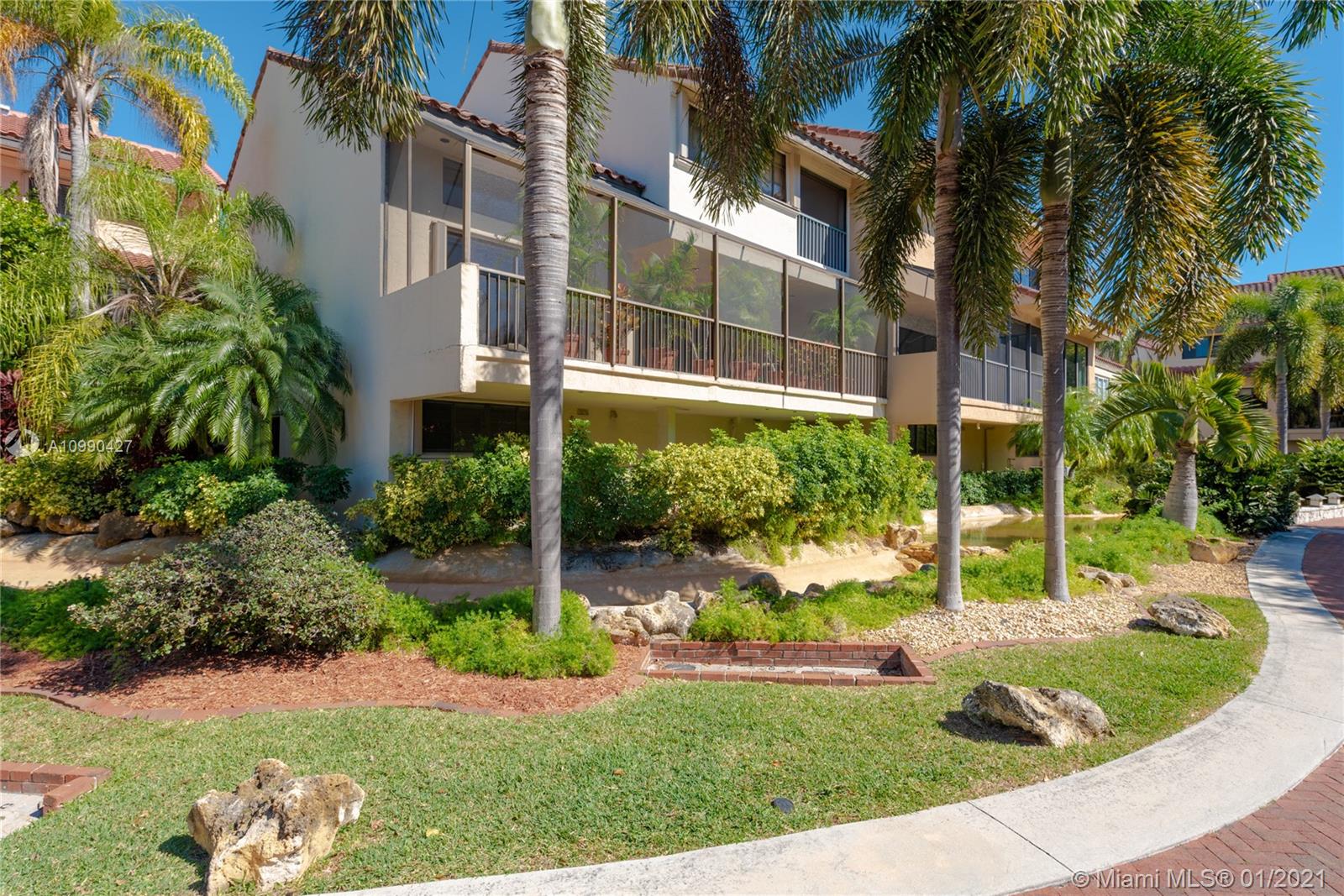 2000 S Bayshore Dr #46 Miami, FL 33133