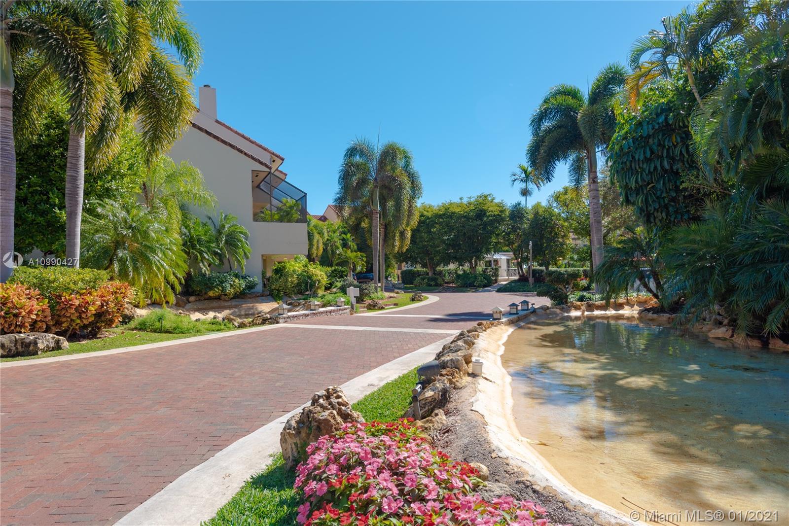 2000 S Bayshore Dr #46 Miami, FL 33133