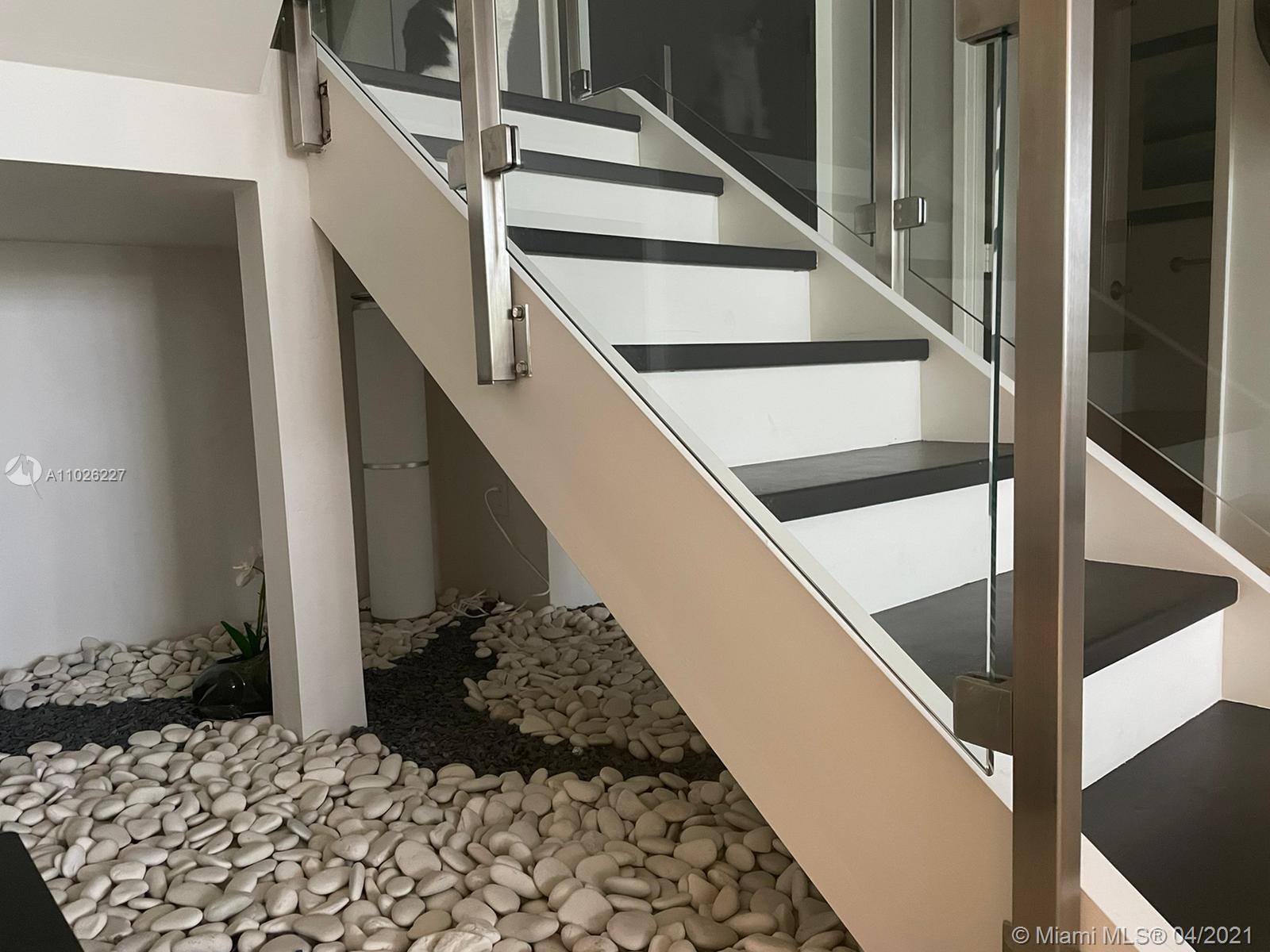 520 Brickell Key Dr #A307 Miami, FL 33131