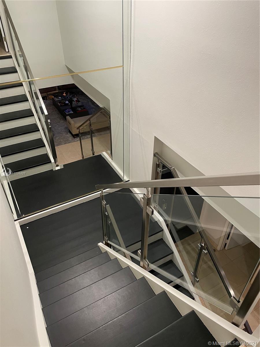 520 Brickell Key Dr #A307 Miami, FL 33131