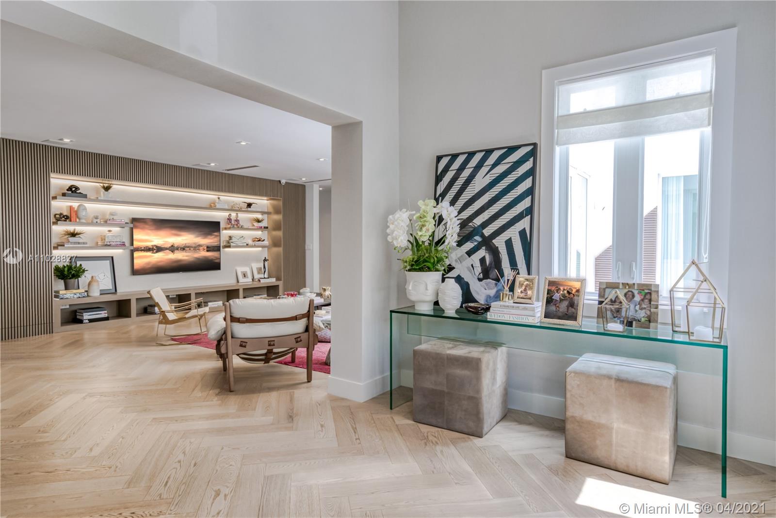 907 Jeronimo Dr Coral Gables, FL 33146