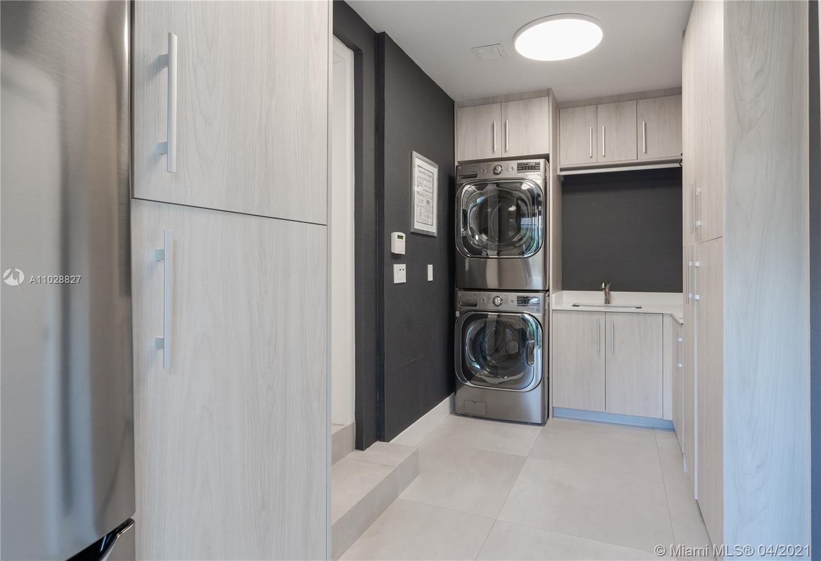 907 Jeronimo Dr Coral Gables, FL 33146