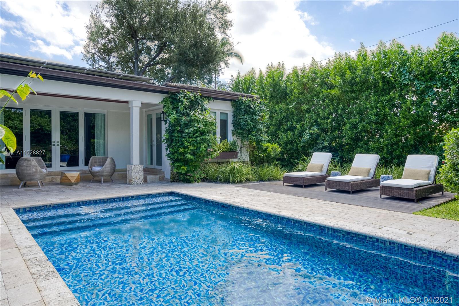 907 Jeronimo Dr Coral Gables, FL 33146