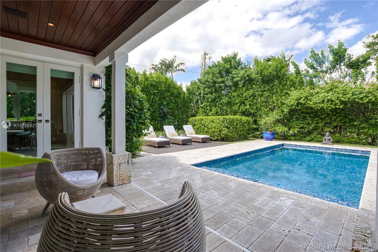 907 Jeronimo Dr Coral Gables, FL 33146