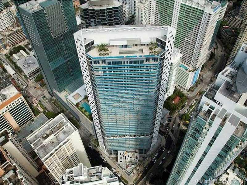 1300 Brickell Bay Dr #3205,Miami, FL 33131