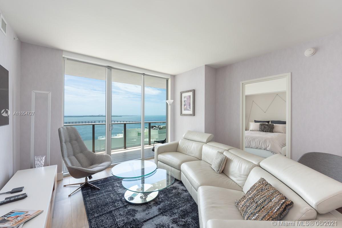1300 Brickell Bay Dr #3205,Miami, FL 33131