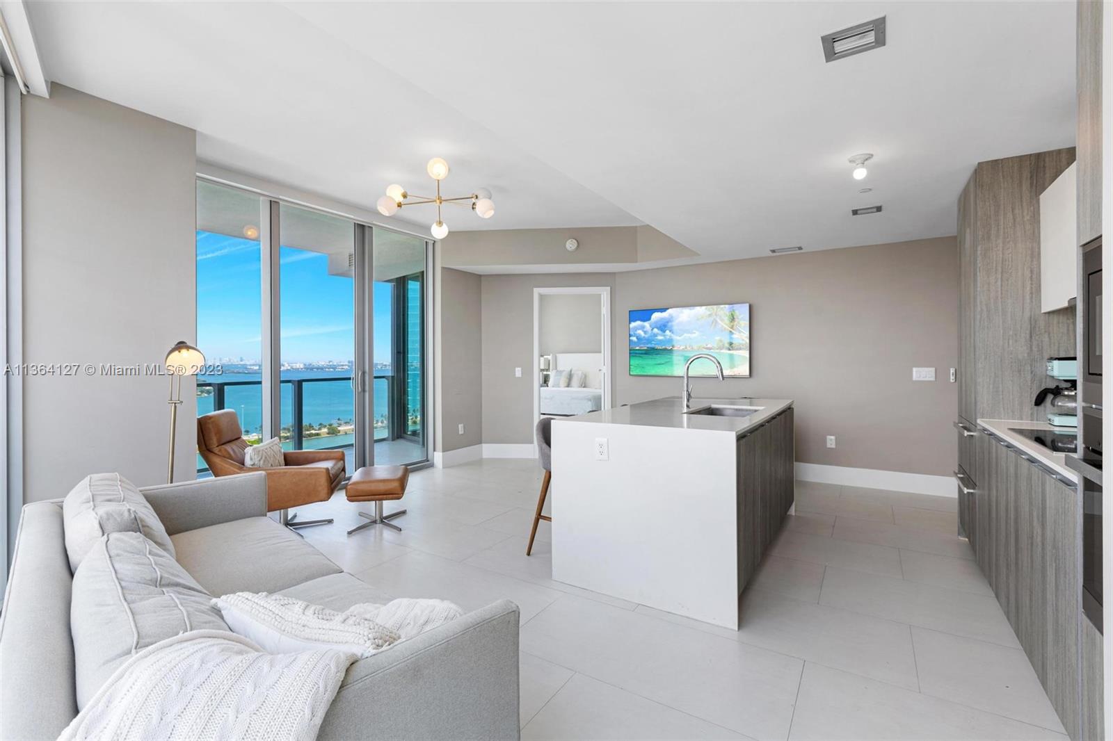 image Biscayne Beach1