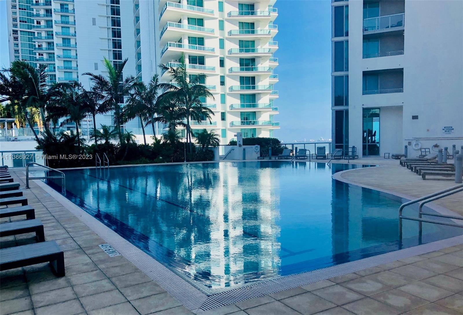 888 Biscayne Bl #5302 Miami, FL 33132