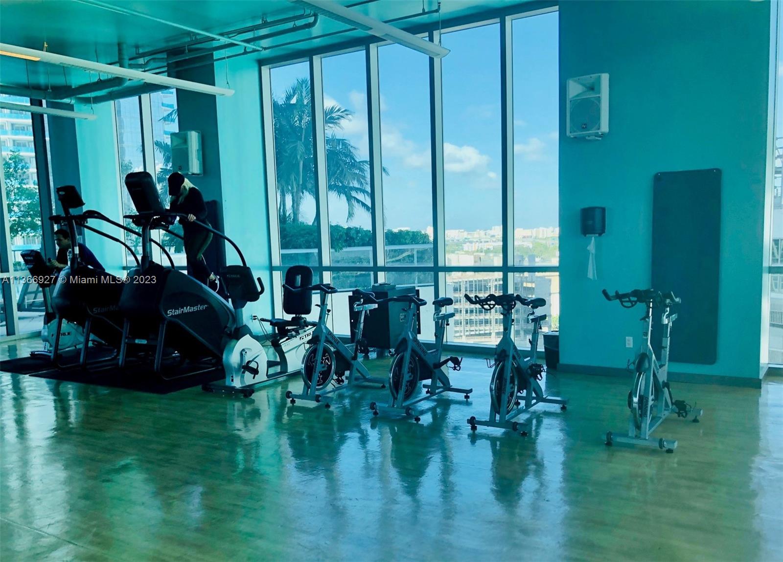 888 Biscayne Bl #5302 Miami, FL 33132