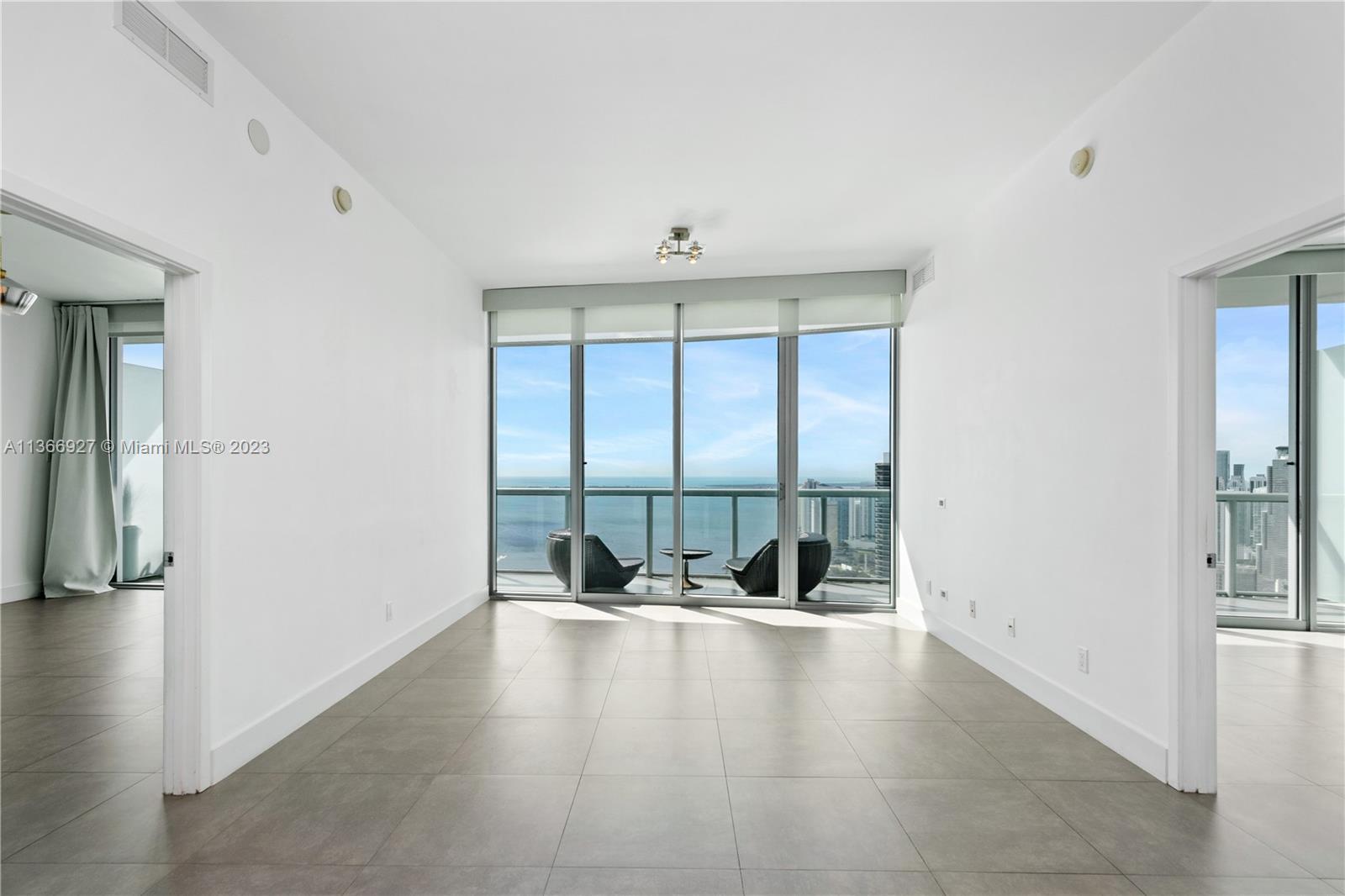 888 Biscayne Bl #5302 Miami, FL 33132