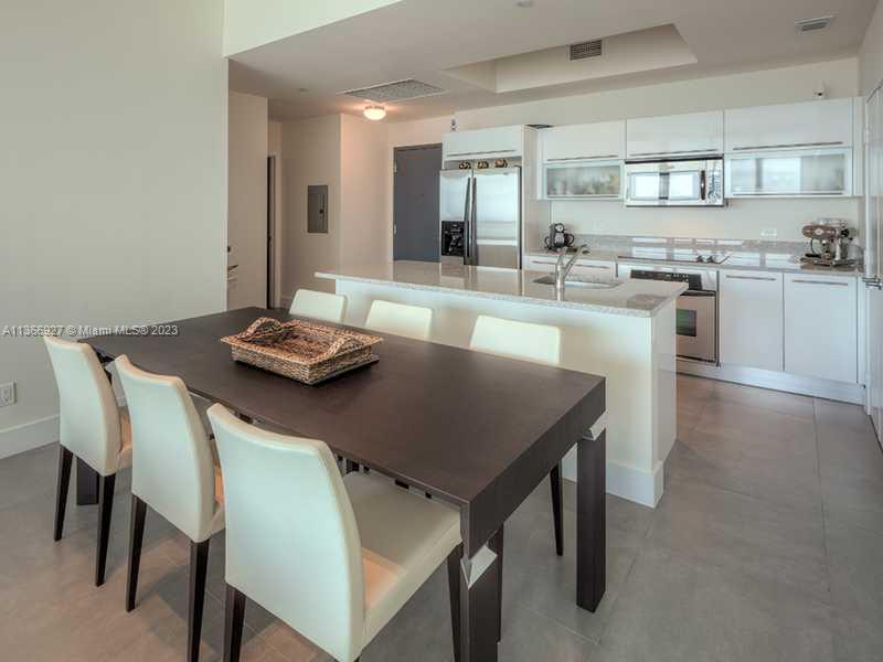 888 Biscayne Bl #5302 Miami, FL 33132