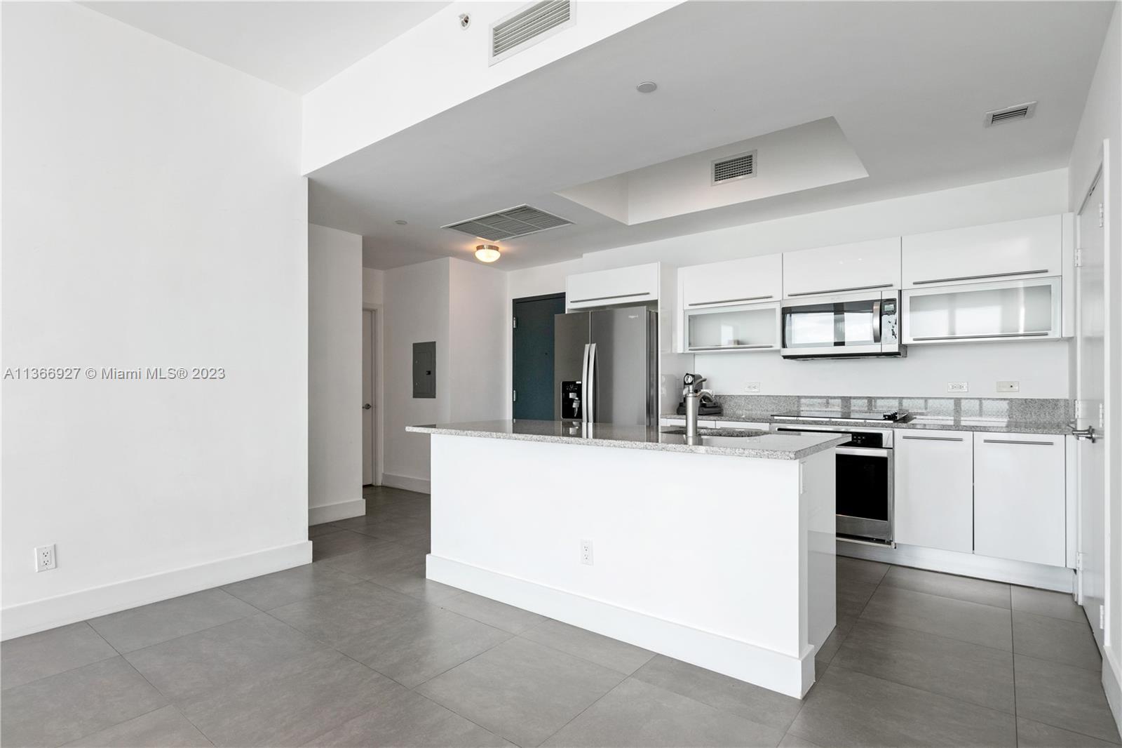 888 Biscayne Bl #5302 Miami, FL 33132