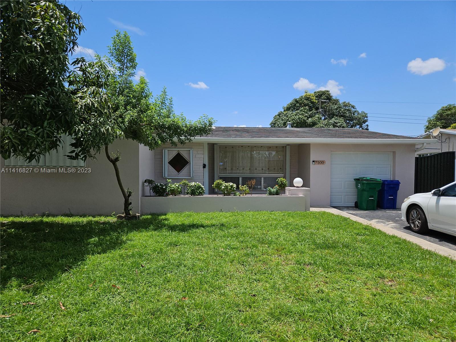 7500 Fairway Blvd