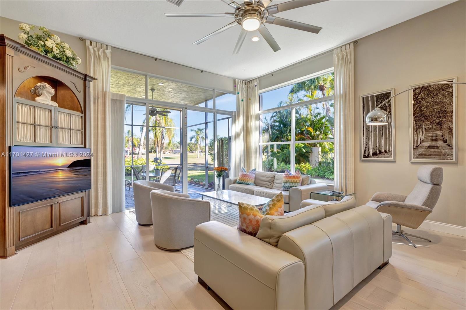 2474 Bay Isle Ct