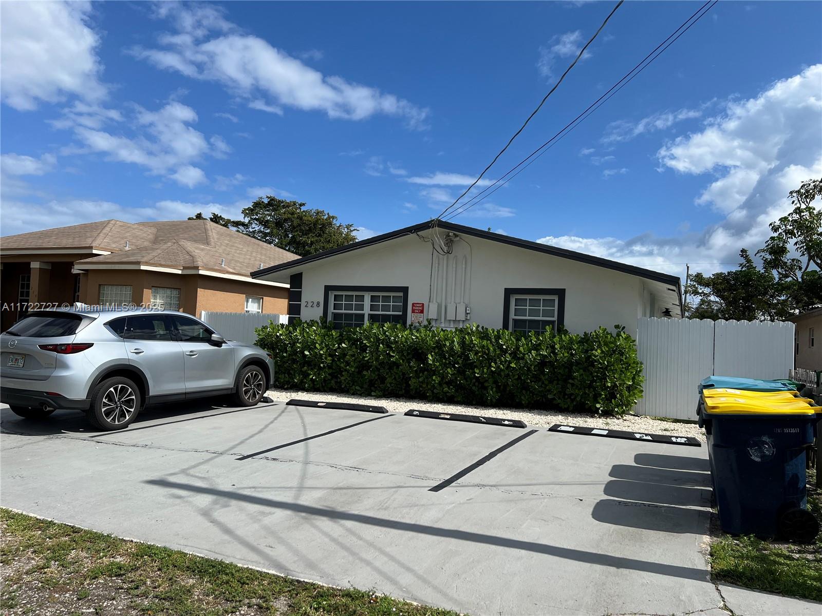 228 NW 9th Ave