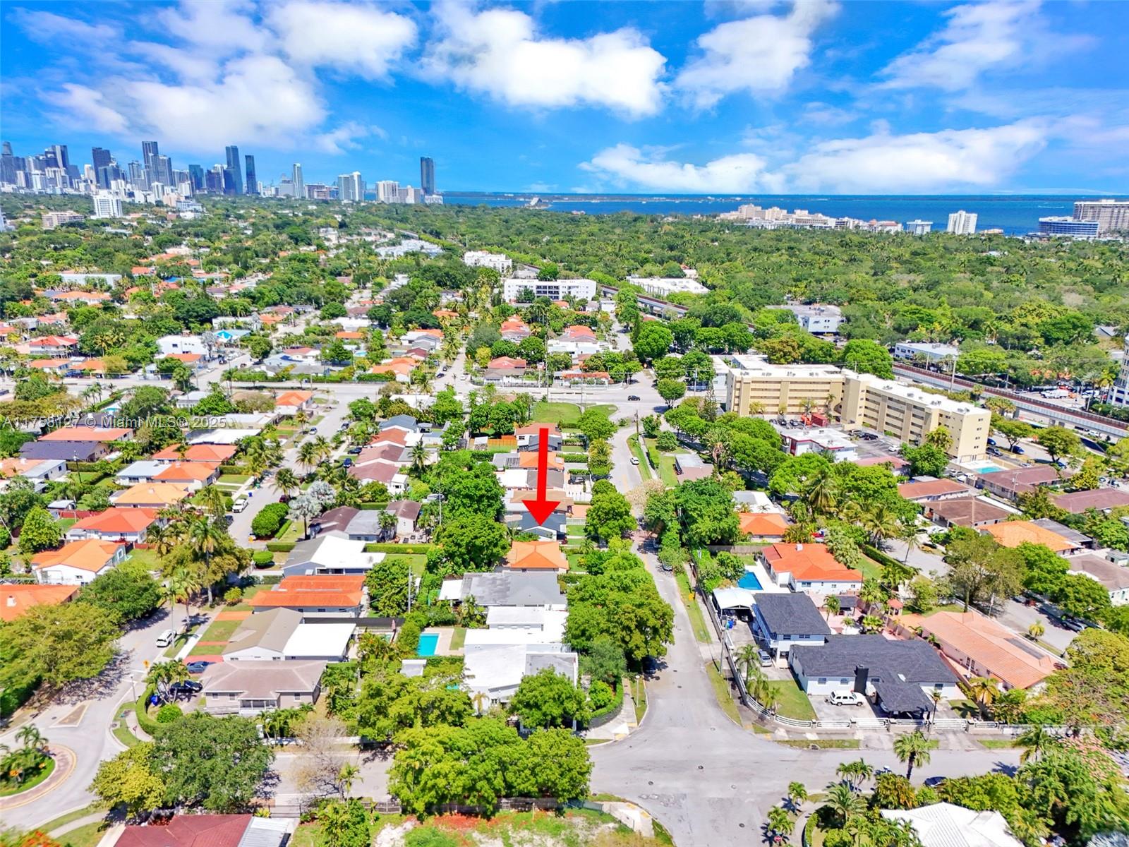 2261 SW 26th St Miami, FL 33133