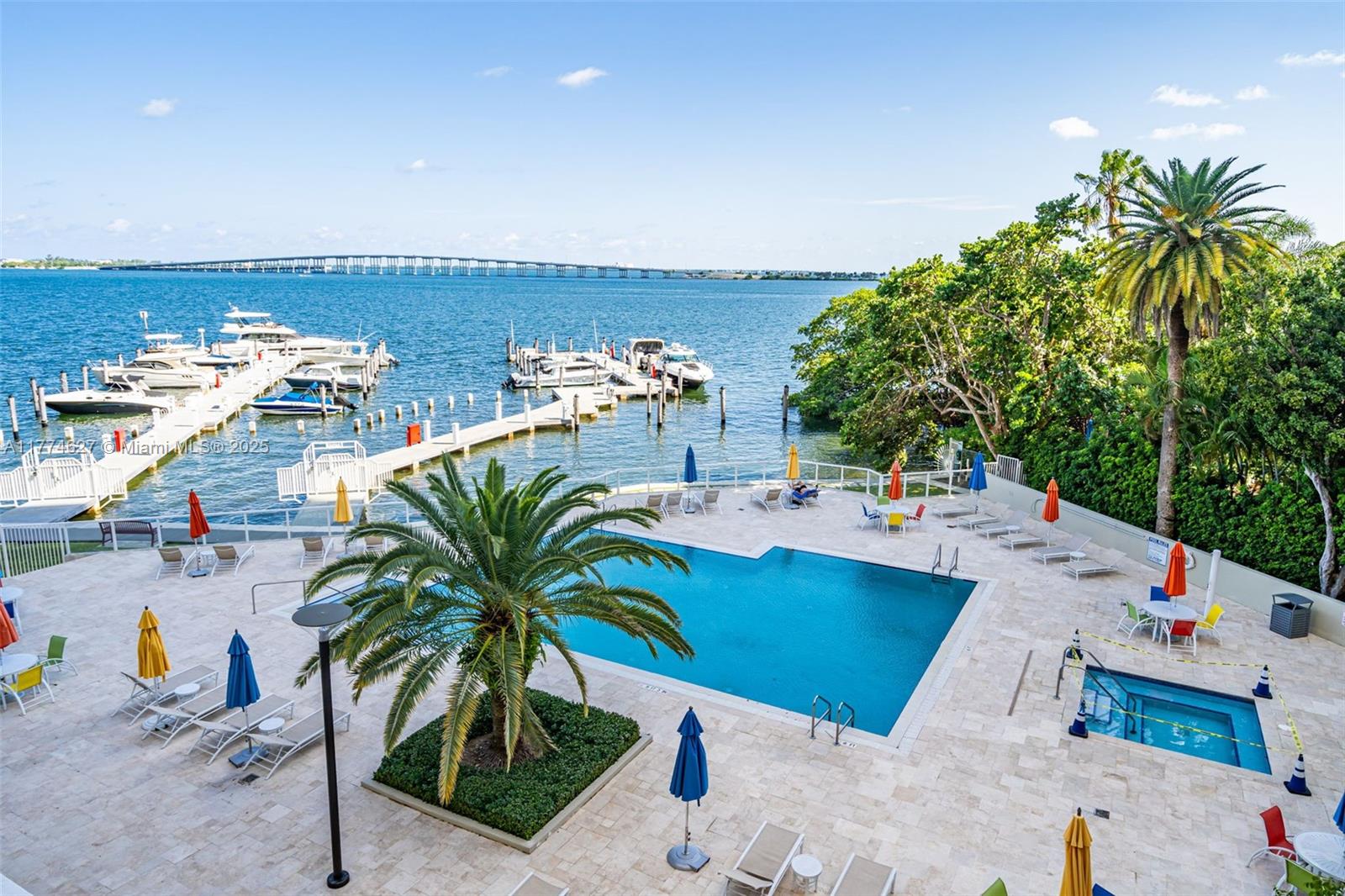 image VILLA REGINA CONDO36