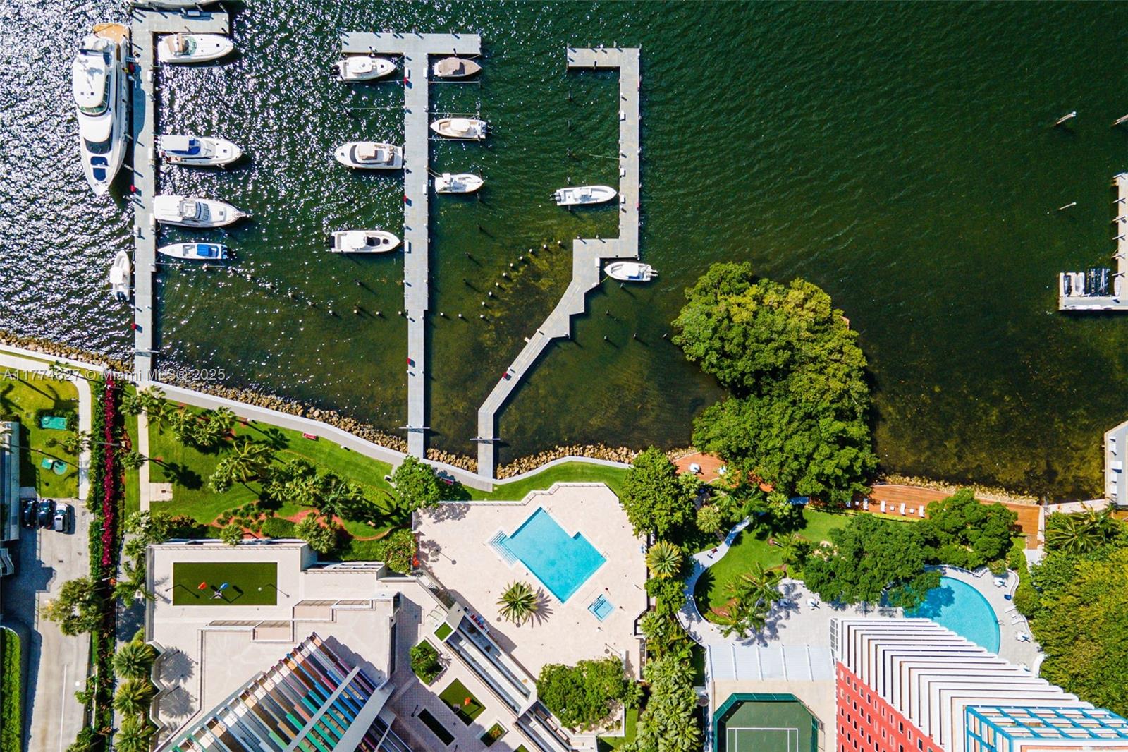 image VILLA REGINA CONDO44