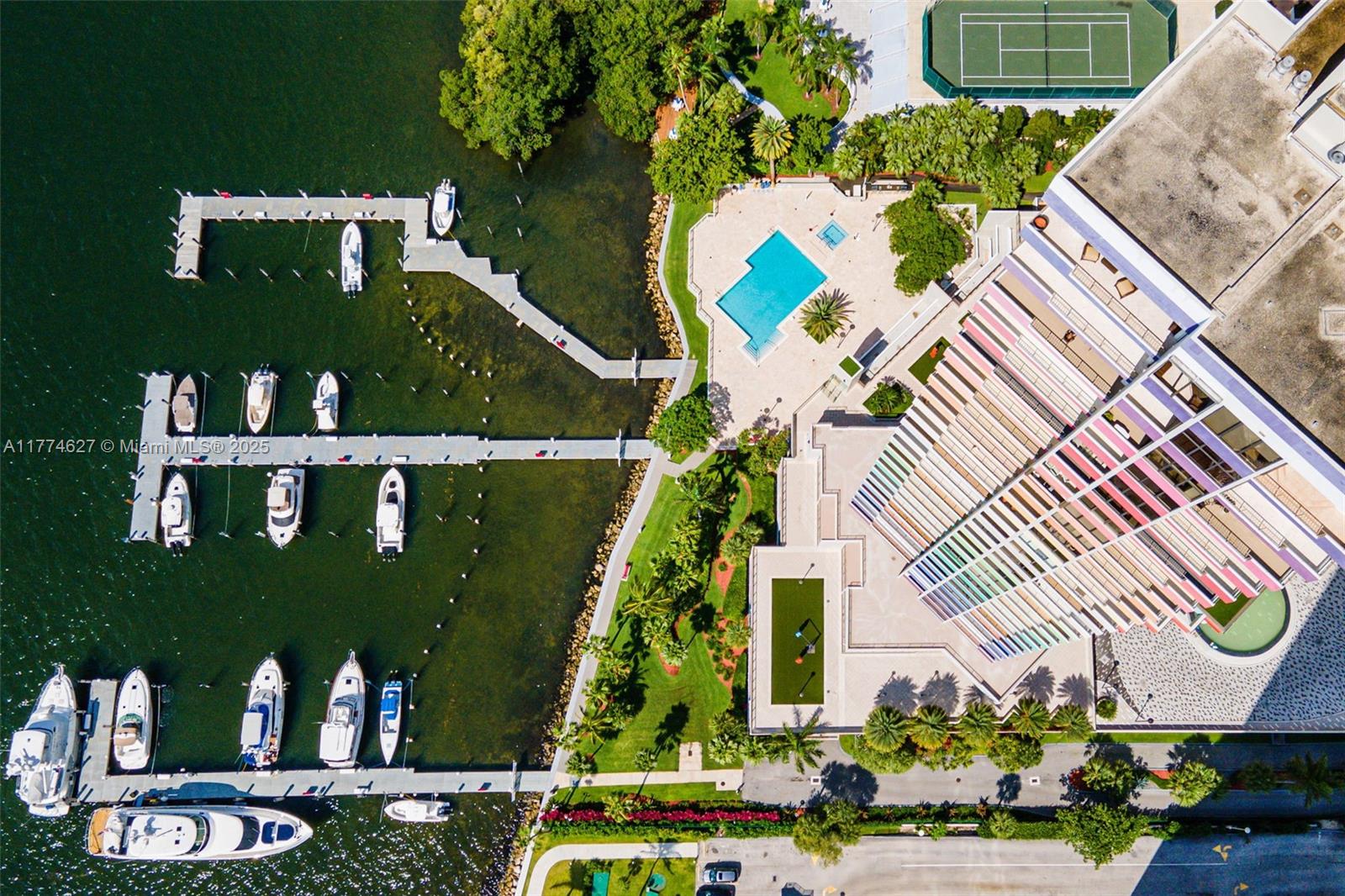 image VILLA REGINA CONDO6