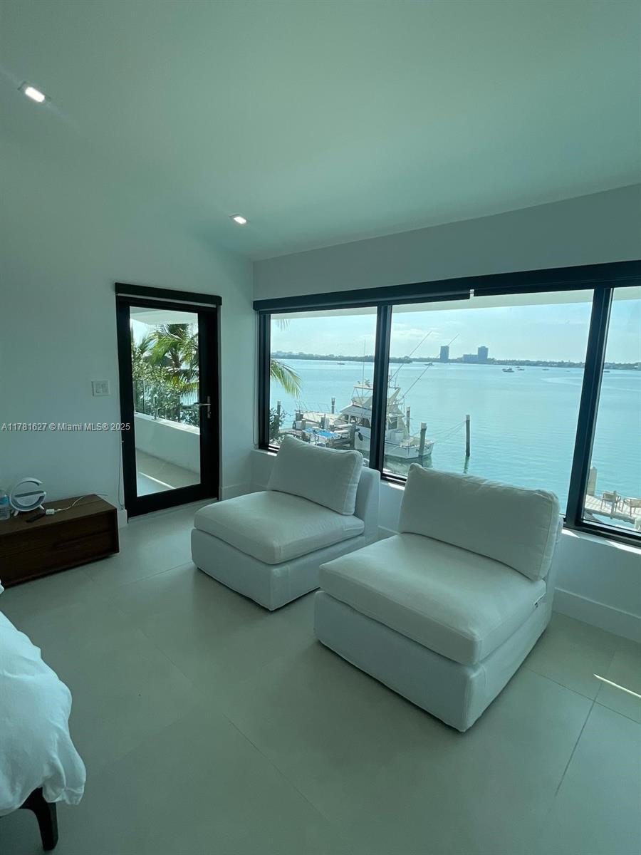 7720 Miami Vw North Bay Village, FL 33142