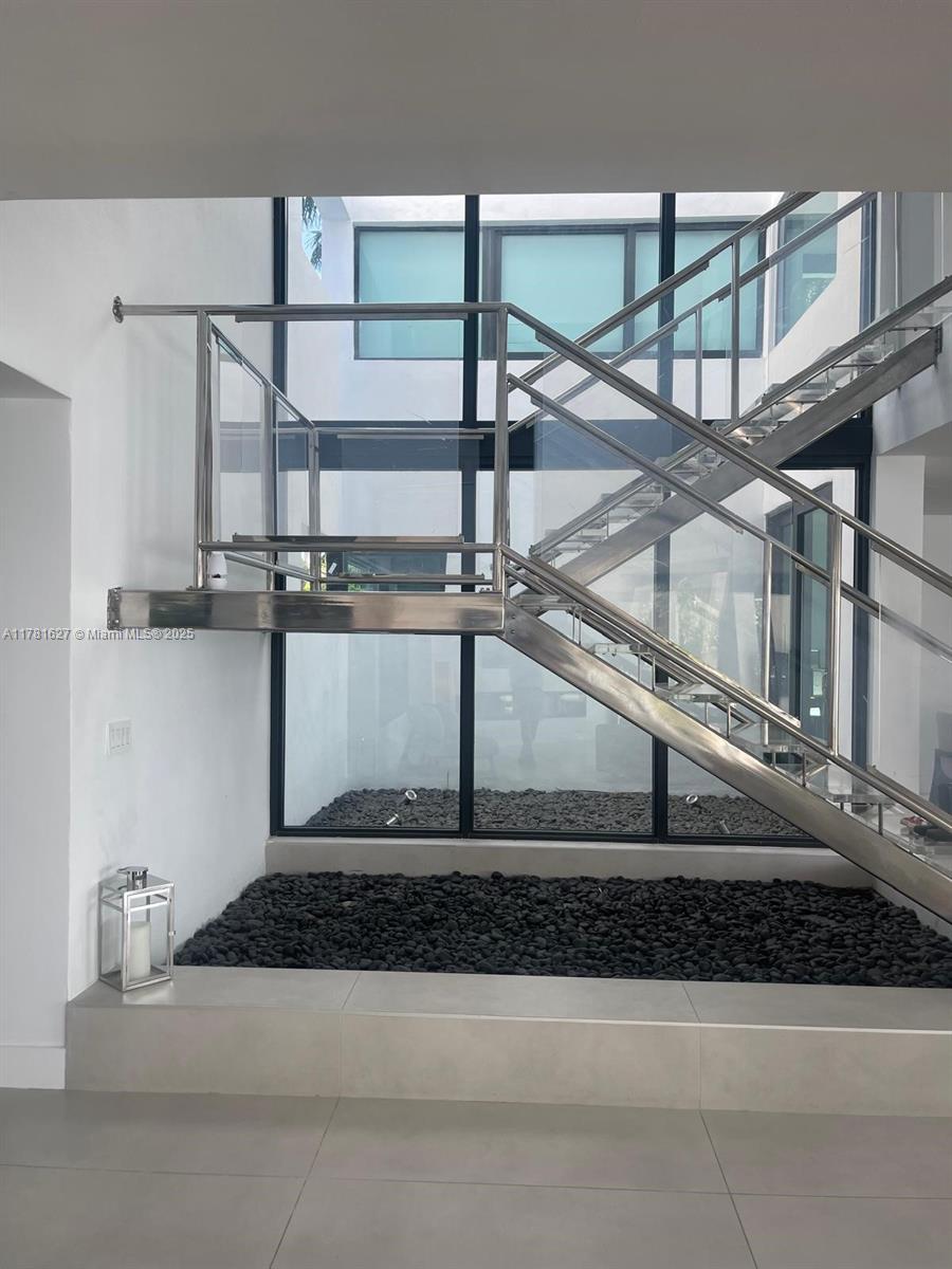 7720 Miami Vw North Bay Village, FL 33142