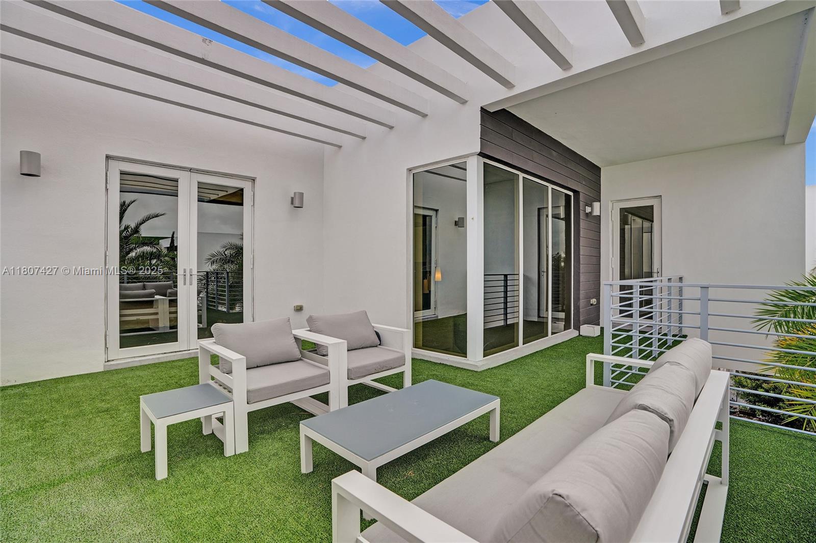 9995 NW 75th St Doral, FL 33178