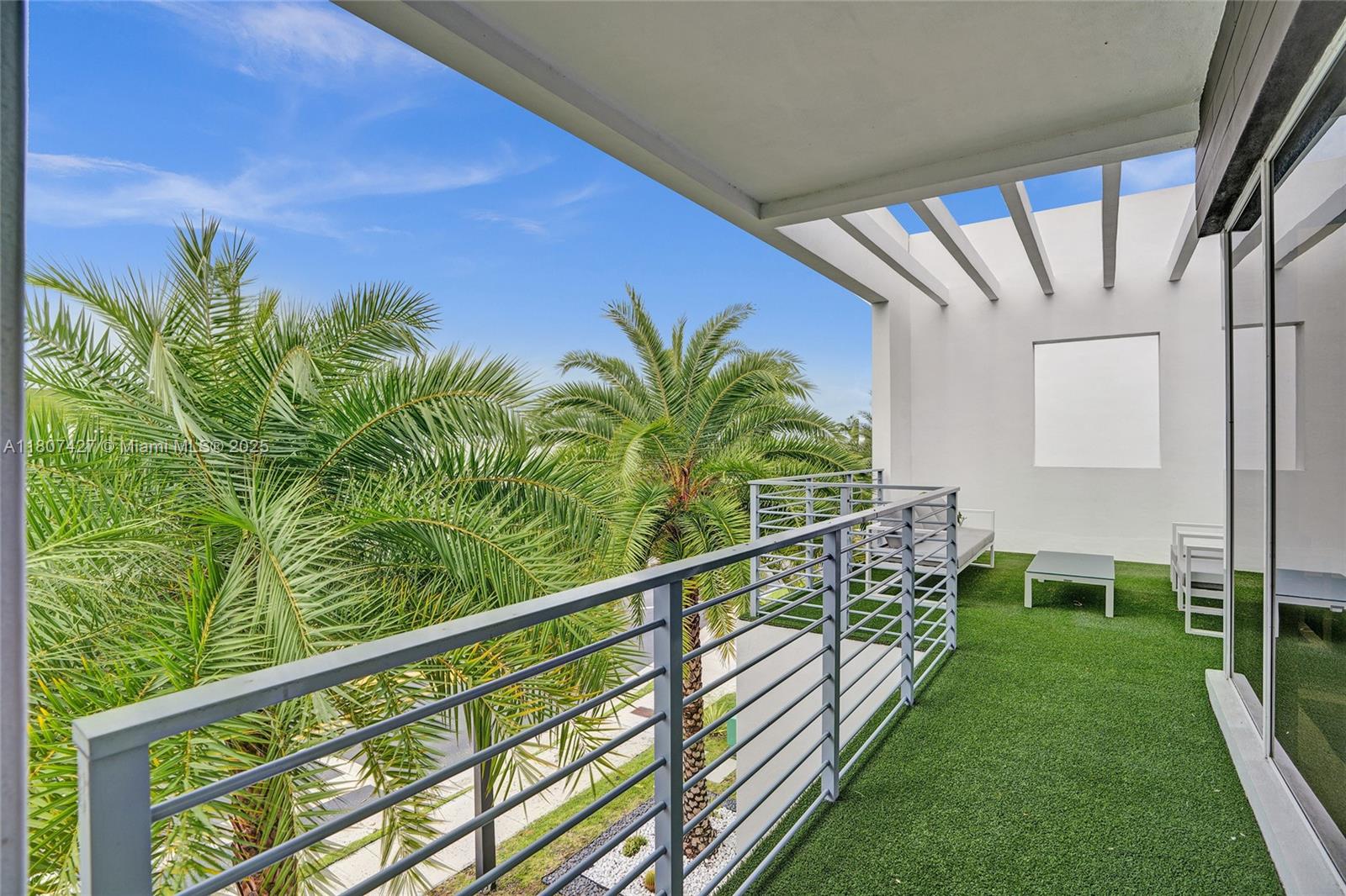 9995 NW 75th St Doral, FL 33178