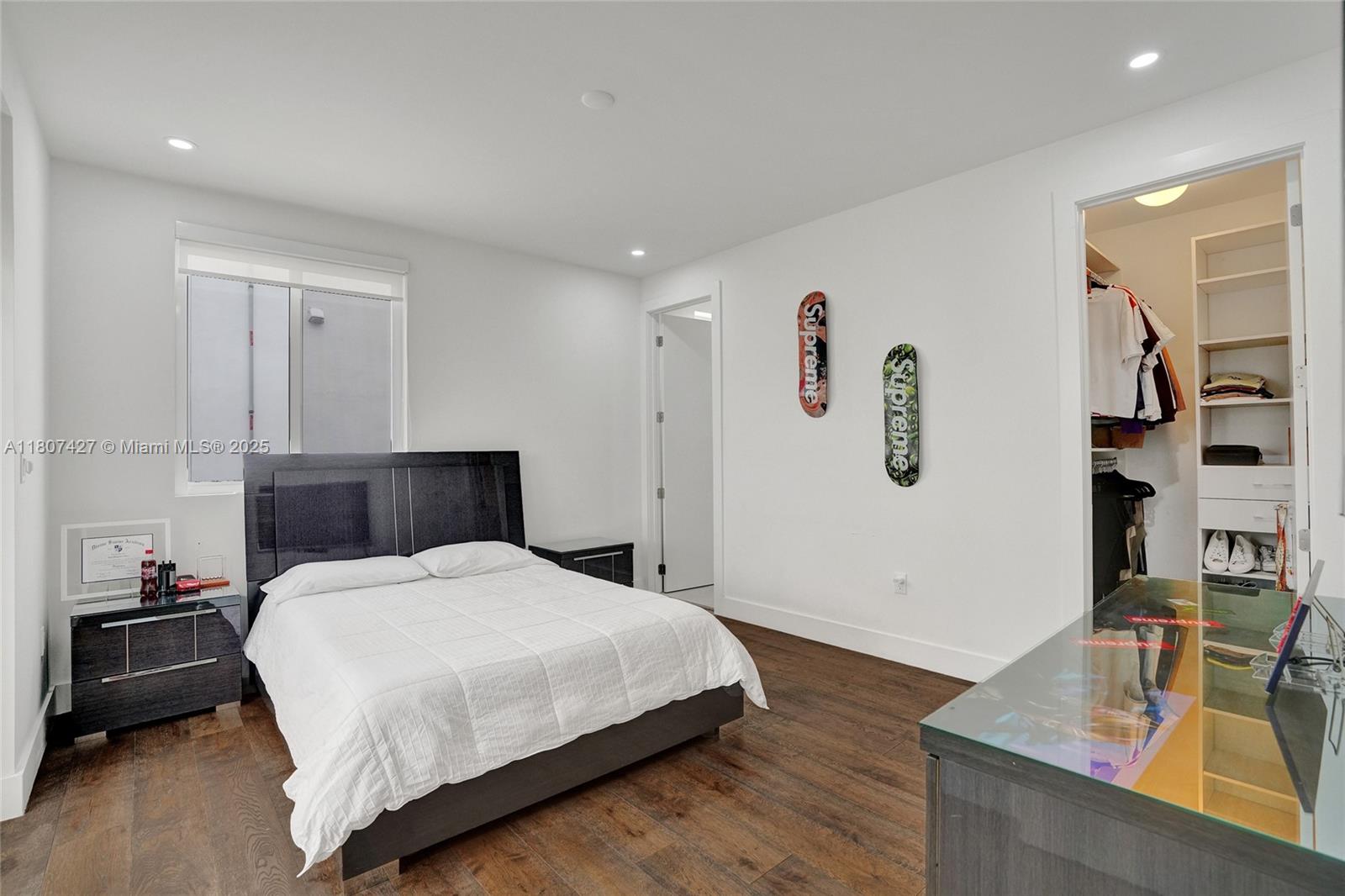 9995 NW 75th St Doral, FL 33178