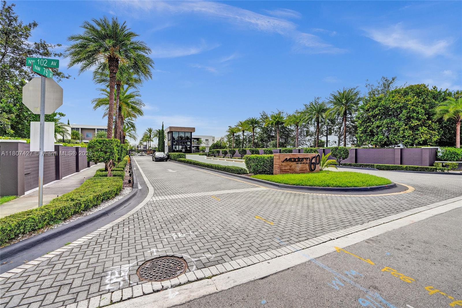 9995 NW 75th St Doral, FL 33178