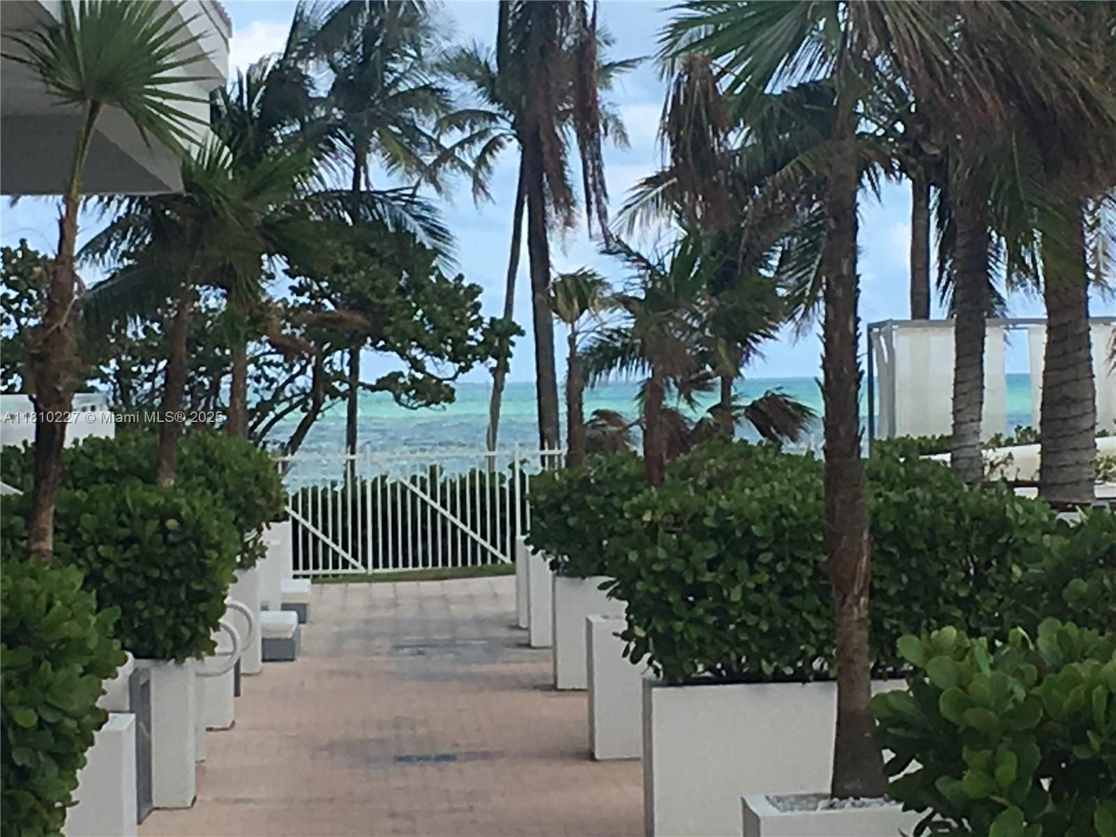 image Harbour House25
