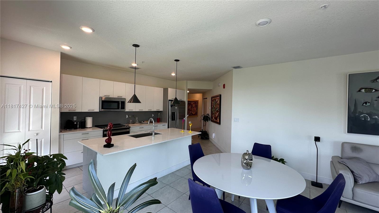 8001 NW 41st St #F-307 Doral, FL 33166