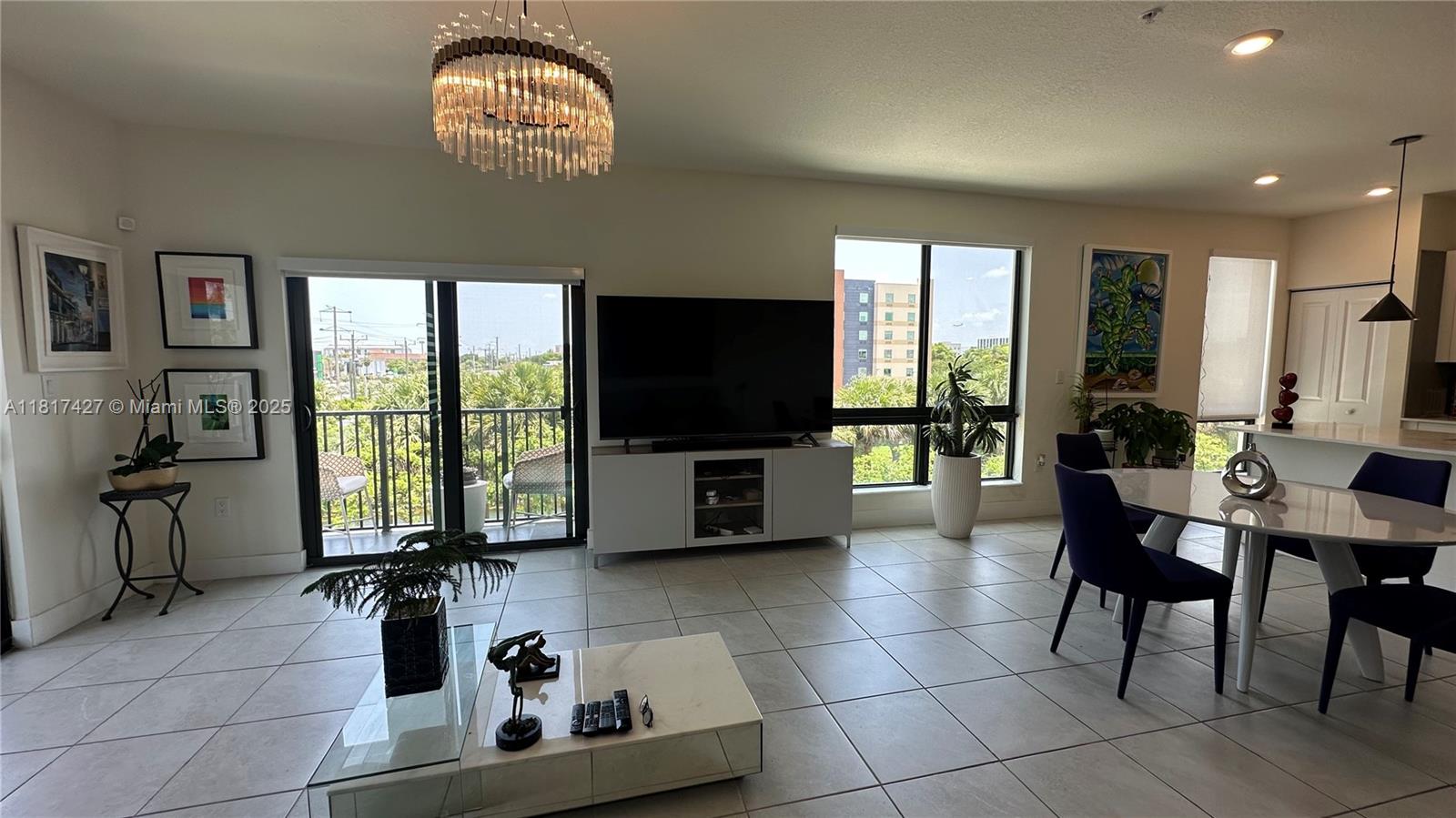 8001 NW 41st St #F-307 Doral, FL 33166