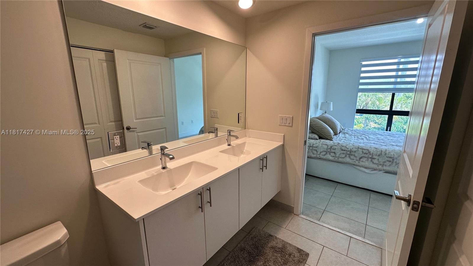 8001 NW 41st St #F-307 Doral, FL 33166