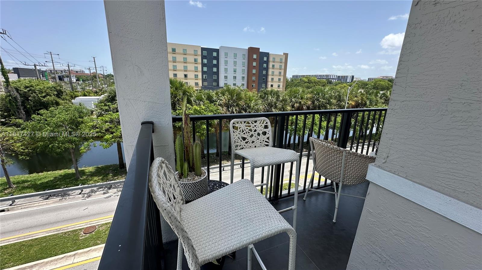 8001 NW 41st St #F-307 Doral, FL 33166