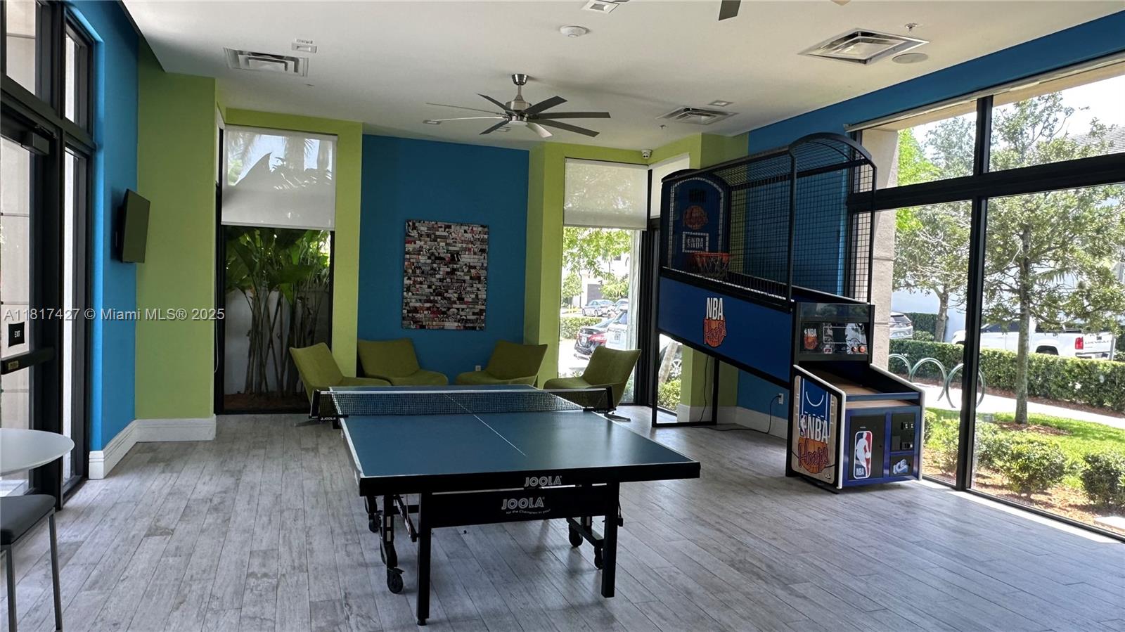 8001 NW 41st St #F-307 Doral, FL 33166