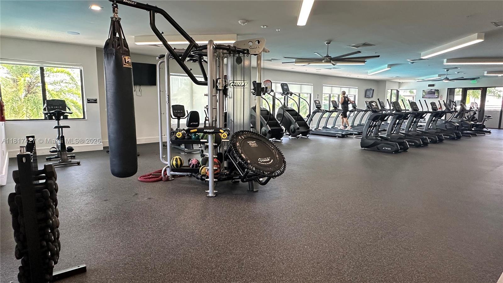 8001 NW 41st St #F-307 Doral, FL 33166