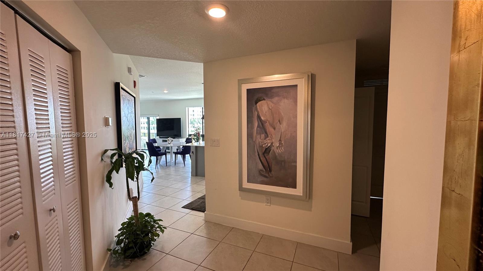 8001 NW 41st St #F-307 Doral, FL 33166