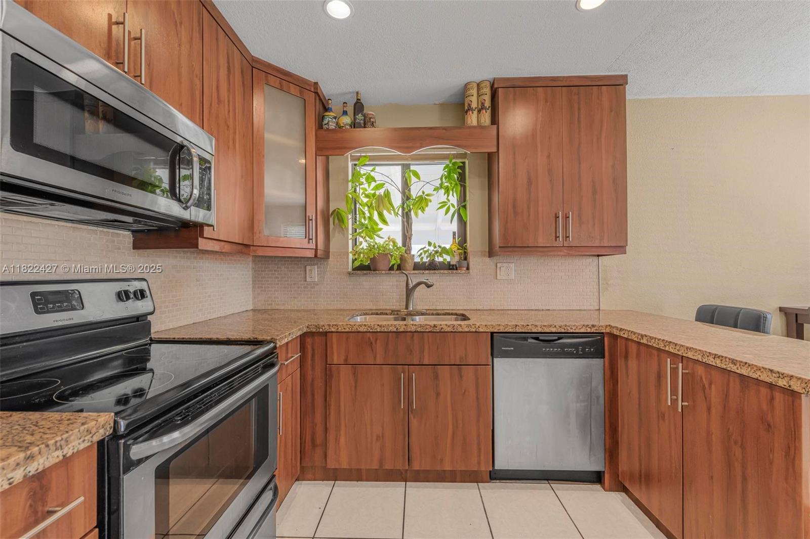 9520 Holiday Rd,Cutler Bay, FL 33157