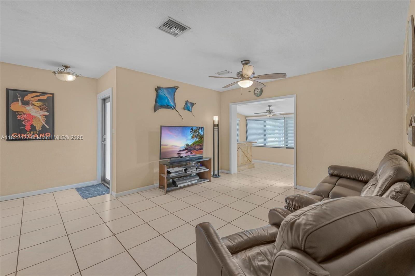 9520 Holiday Rd,Cutler Bay, FL 33157