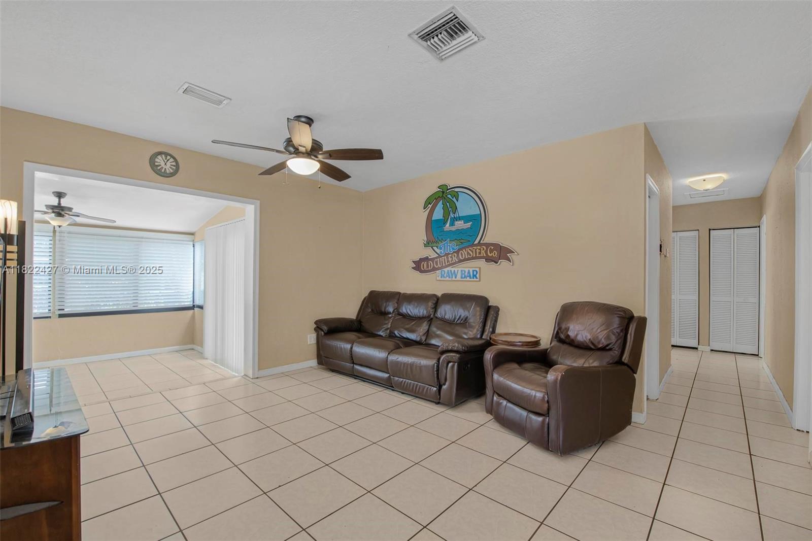 9520 Holiday Rd,Cutler Bay, FL 33157