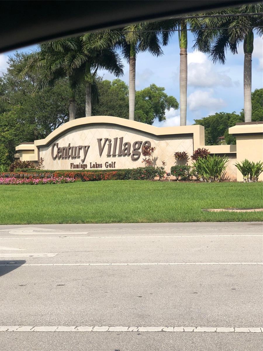 850 SW 133rd Ter #302B