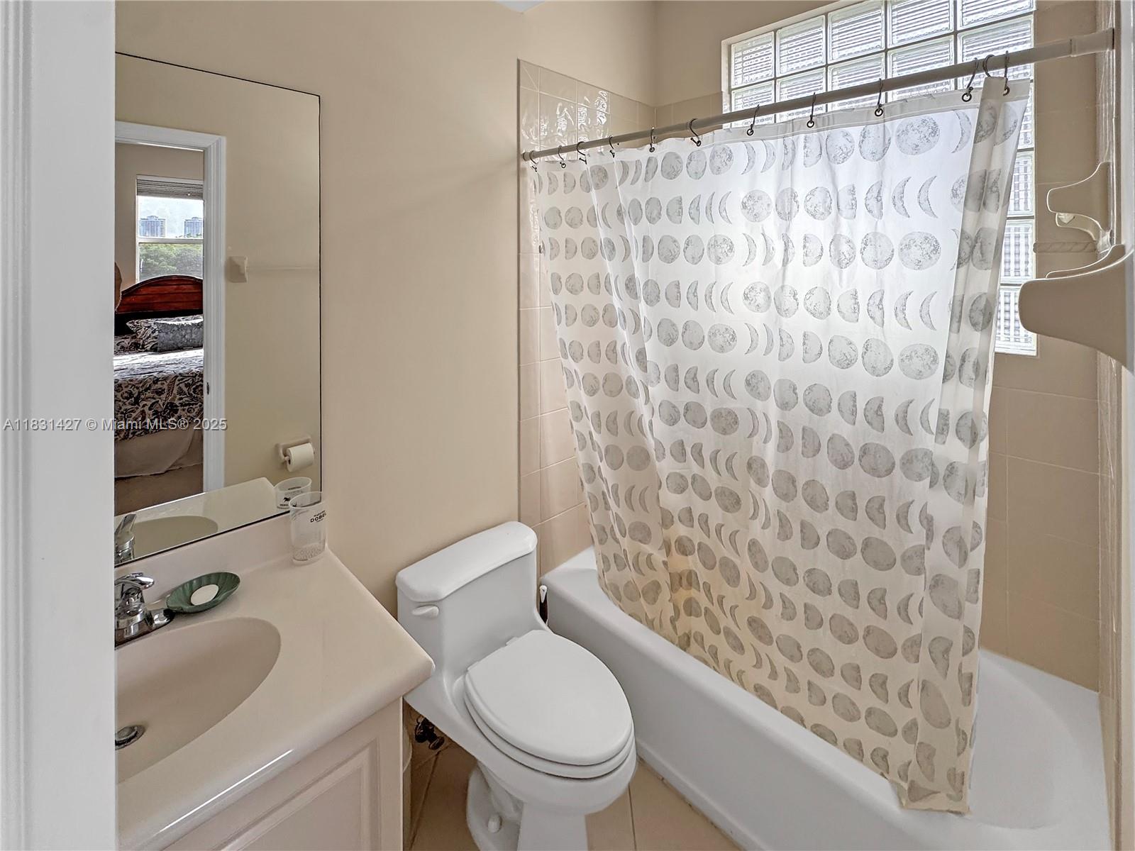 21033 NE 32nd Ave Aventura, FL 33180