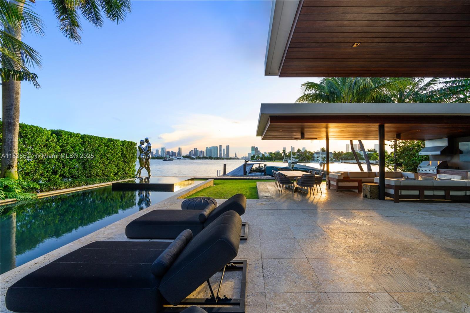 126 W San Marino Dr Miami Beach, FL 33139 126 W San Marino Dr Miami Beach, FL 33139