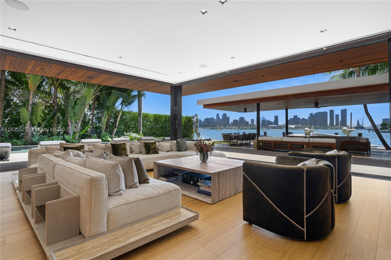 126 W San Marino Dr Miami Beach, FL 33139 126 W San Marino Dr Miami Beach, FL 33139