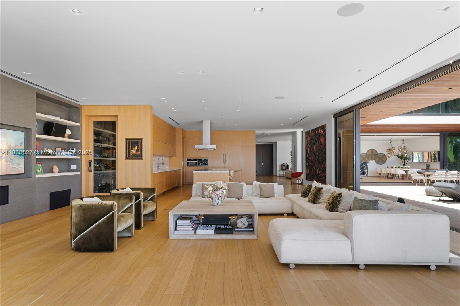 126 W San Marino Dr Miami Beach, FL 33139 126 W San Marino Dr Miami Beach, FL 33139