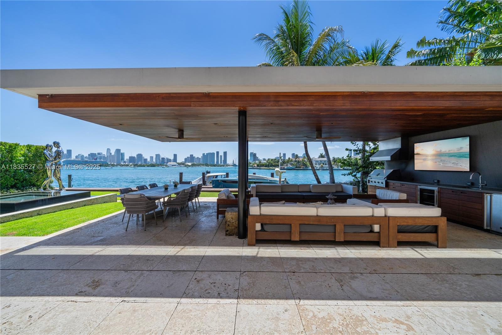 126 W San Marino Dr Miami Beach, FL 33139 126 W San Marino Dr Miami Beach, FL 33139