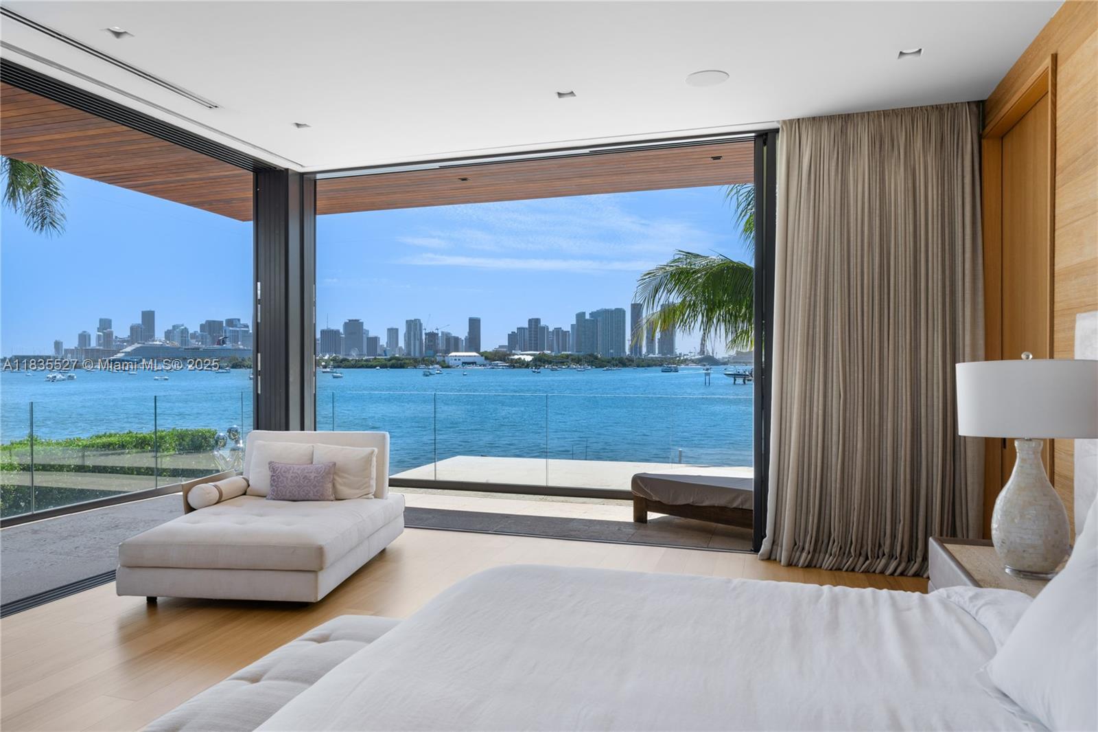126 W San Marino Dr Miami Beach, FL 33139 126 W San Marino Dr Miami Beach, FL 33139