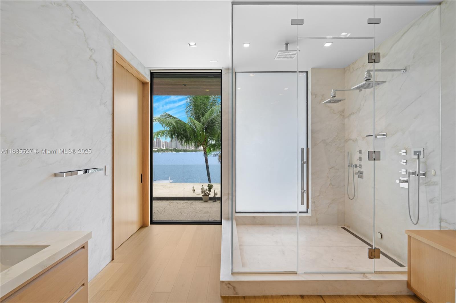 126 W San Marino Dr Miami Beach, FL 33139 126 W San Marino Dr Miami Beach, FL 33139